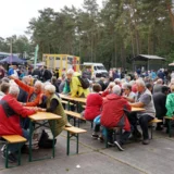 Buntes Treiben im US Camp am Familientag mit Markt.  Point Alpha